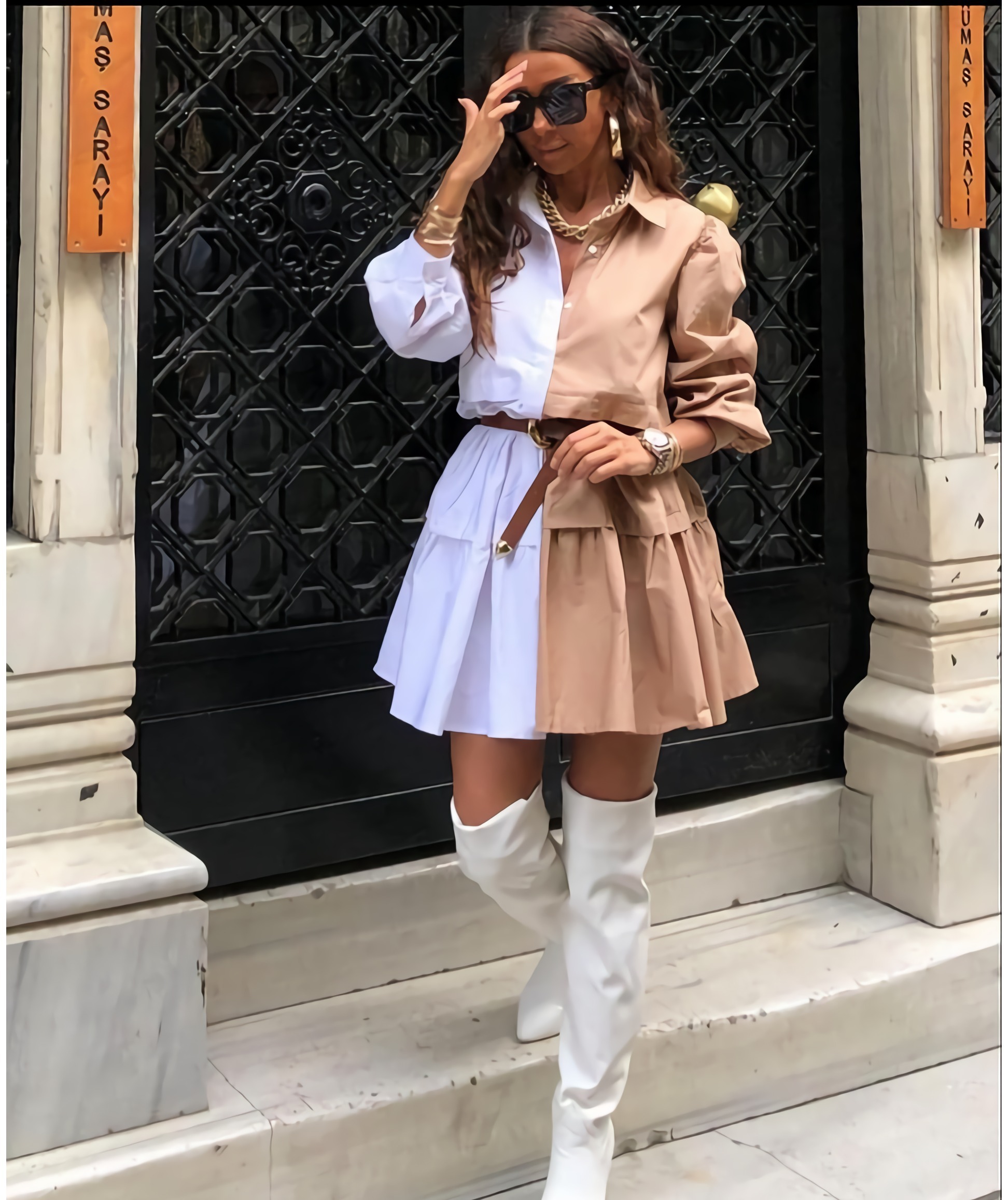 Модерна къса рокля с двуцветен дизайн от бяло и бежаво | afashion.eu